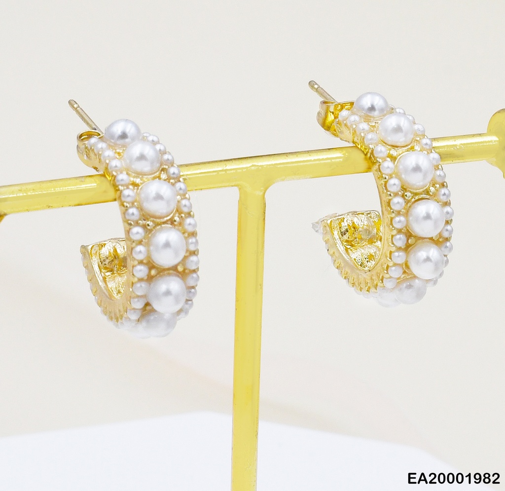 ARETES MEDIANO PERLITAS ENTRE LÍNEAS DE ZIRCONIA