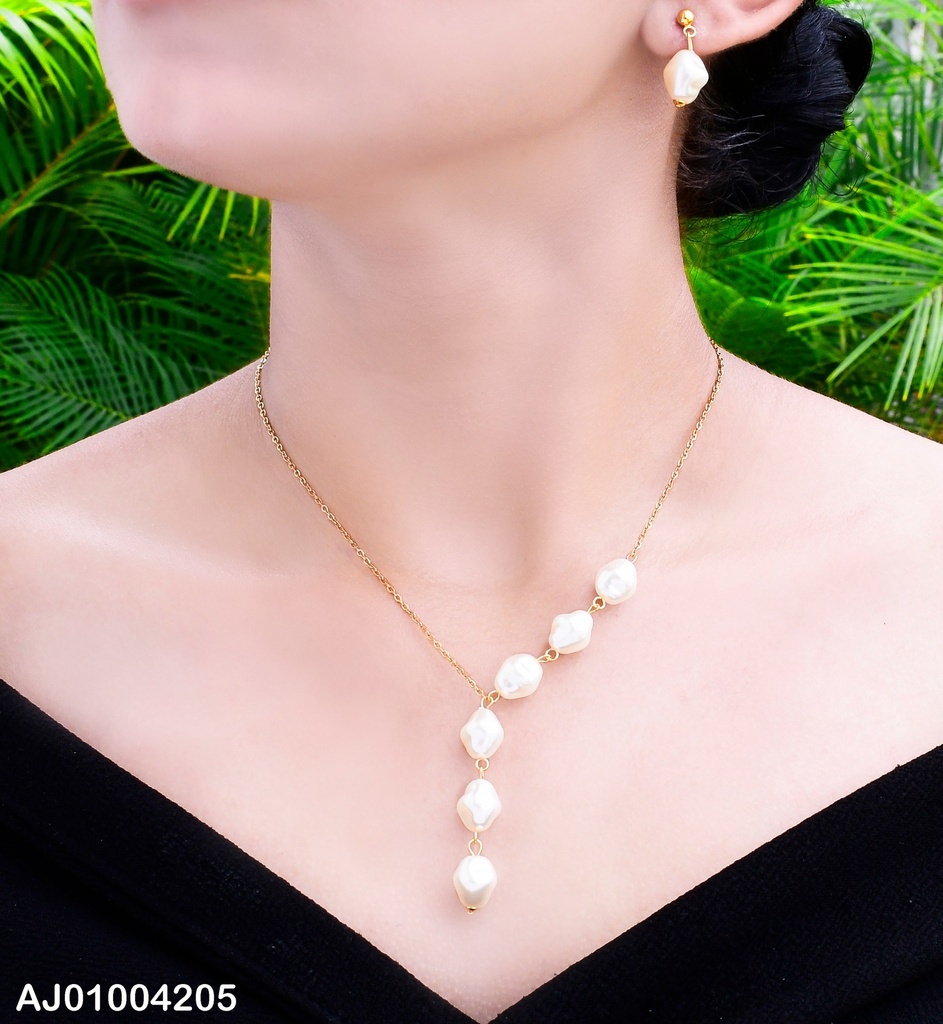 JUEGO ARETES/ DIJE  PIEDRA BLANCAS ROMBO