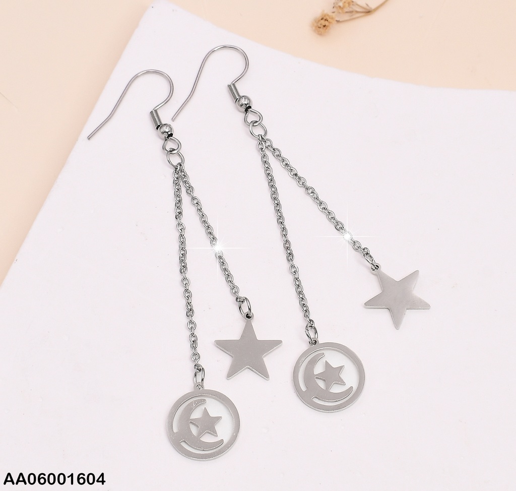 ARETES PLATEADO LARGO DE ESTRELLA/LUNA.ESTRELL