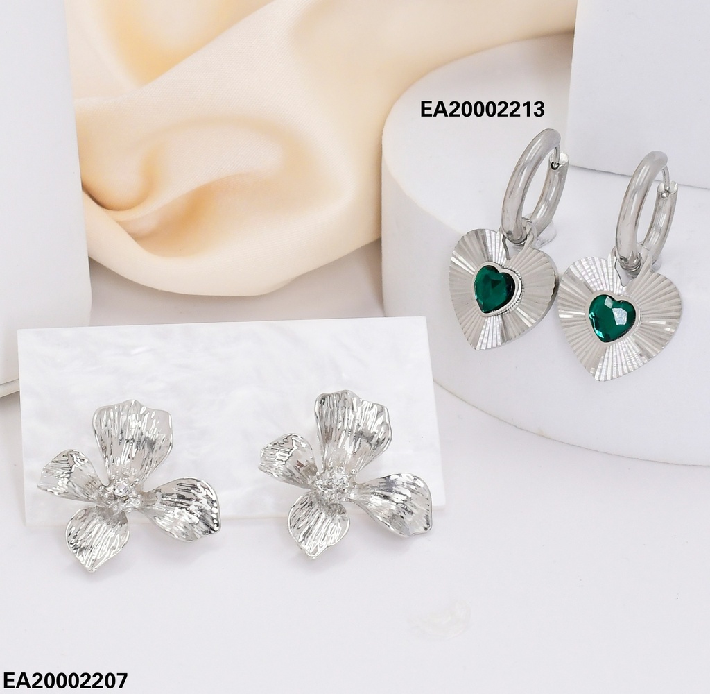 ARETES FLOR 4 PETALOS SEPARADOS ZIRC.RD CENTRO
