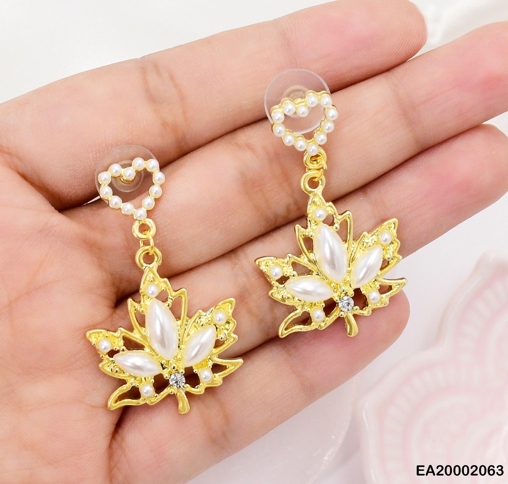 ARETES CROQUI CORAZON PERLITAS HOJA COLGANTE
