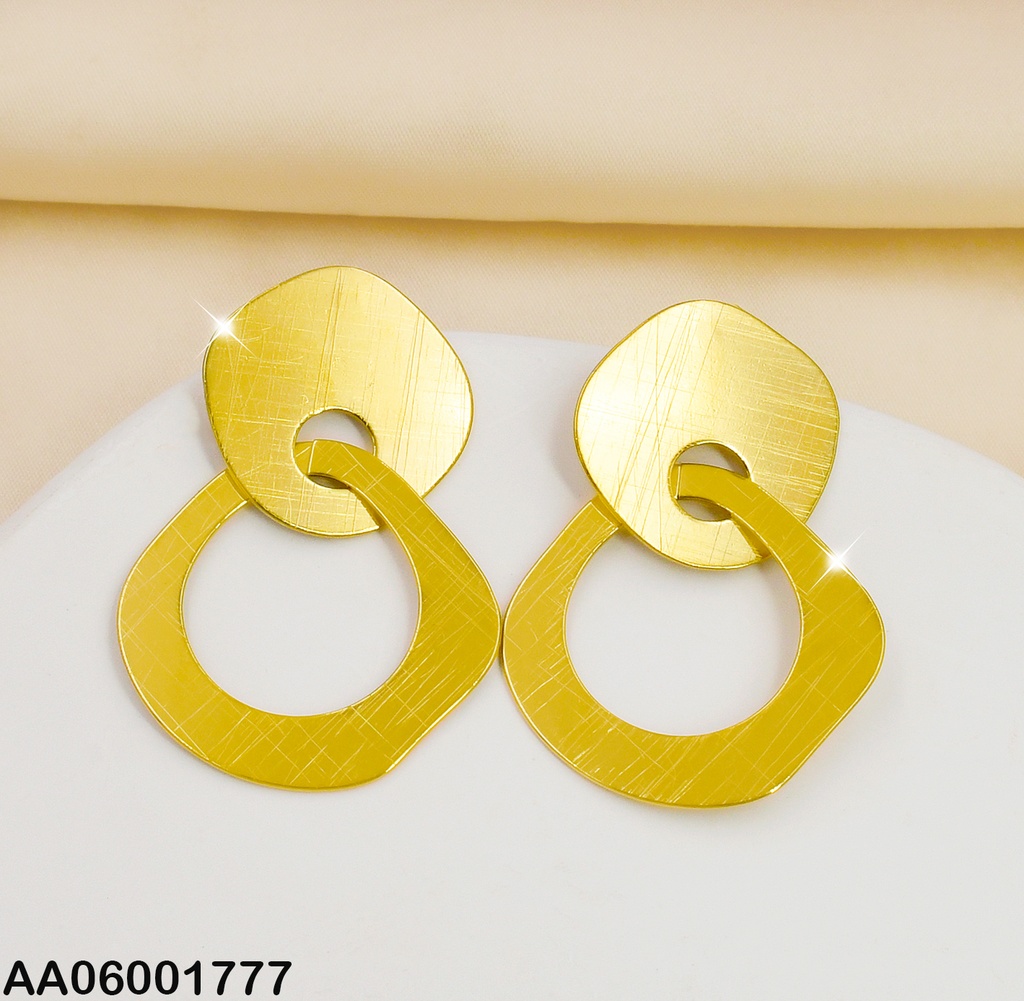ARETES COLGAR OVALADO ENTRELAZADO IRREGULAR (P.E.NOV2025)