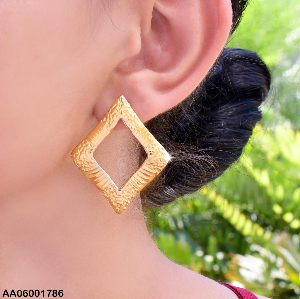 ARETES ROMBO GRABADO LINEAS EA110-131