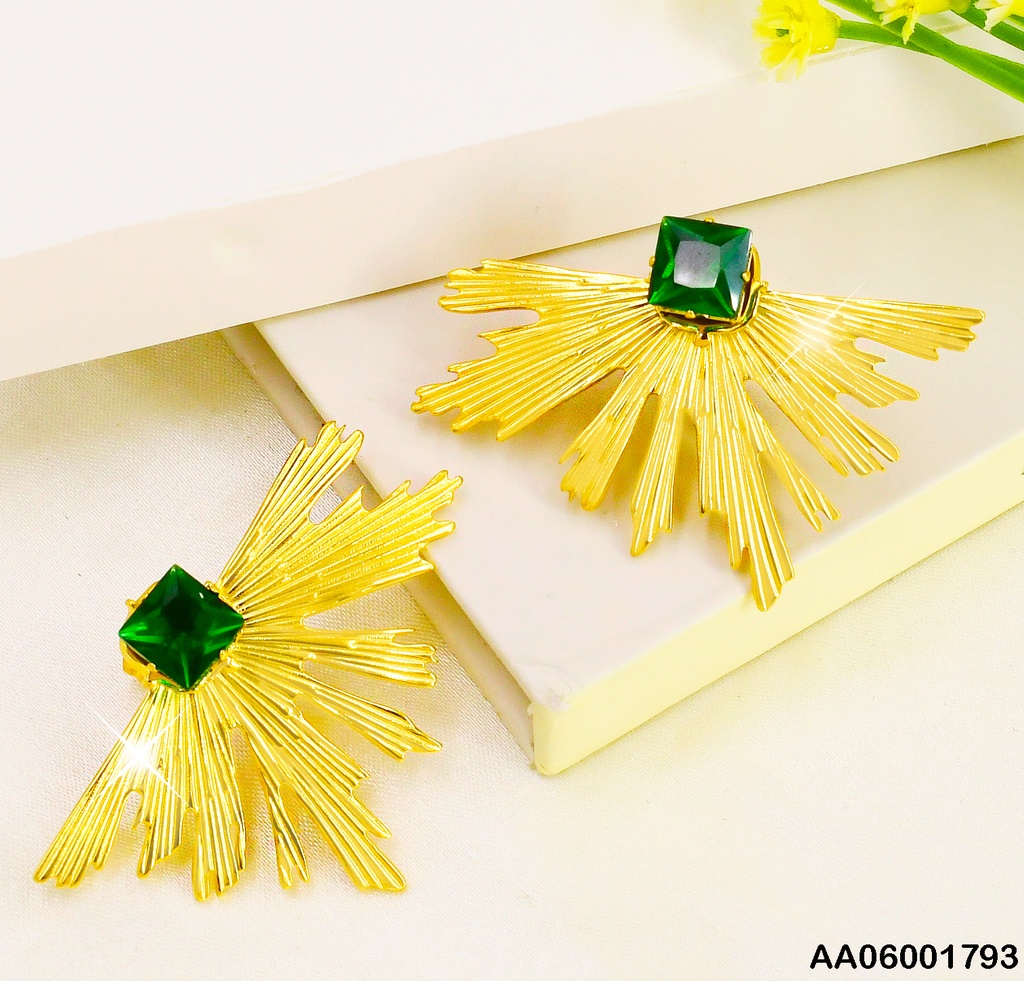 ARETES ABANIDO LINEAS DOR.C/ZIRCONIA VERDE🟩