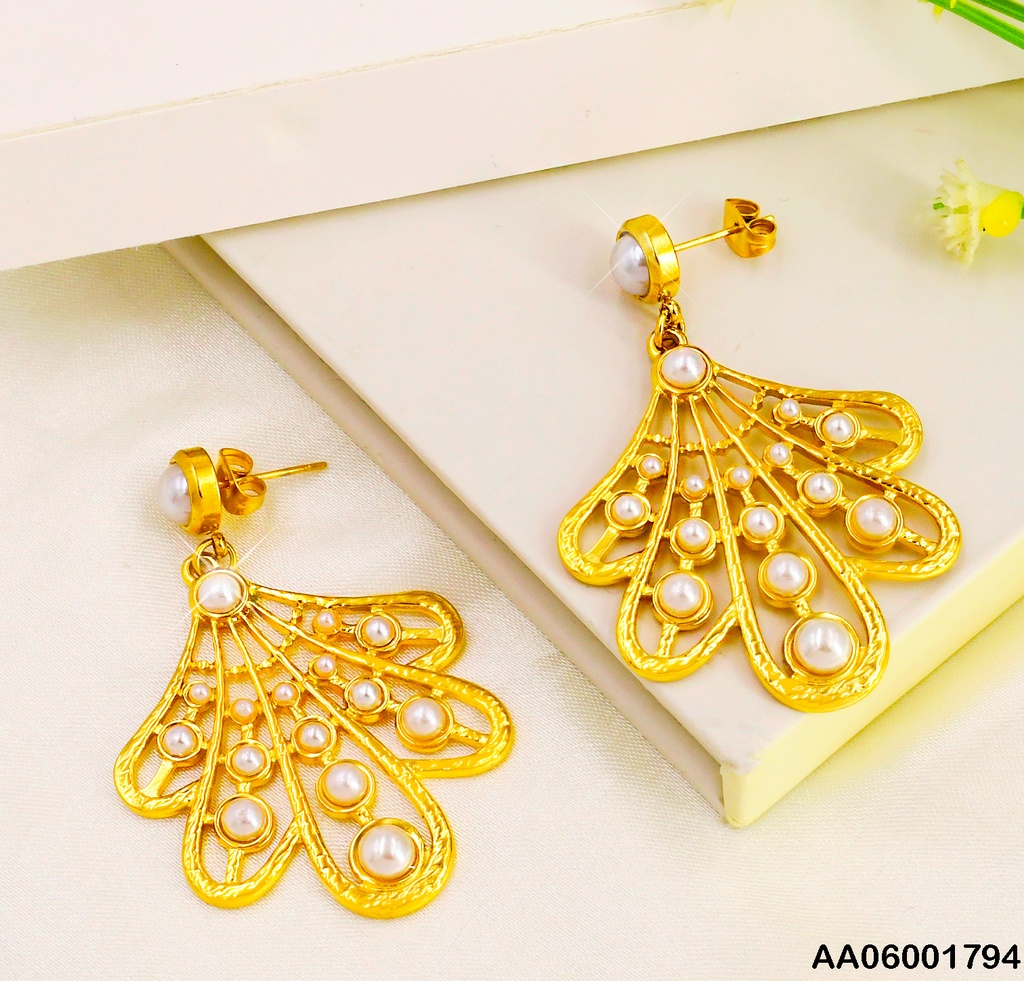 ARETES ABANICO C/PERLITAS 5 DIVISIONES