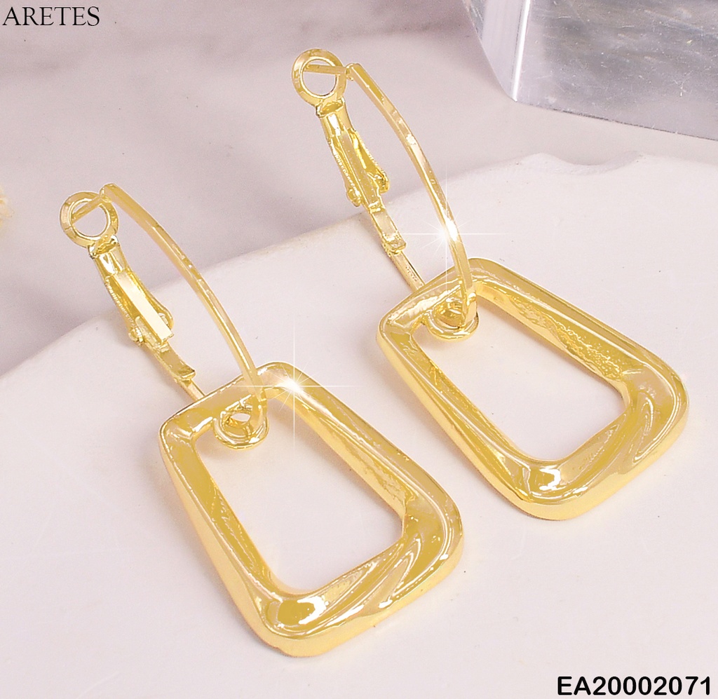 ARETES HUGGIES COLGANTE TRAPECIO EE106-9 (NPE2025)