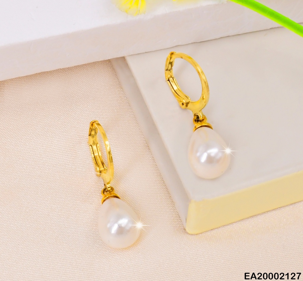 ARETES HUGGIES GOTA PERLA COLGANTE