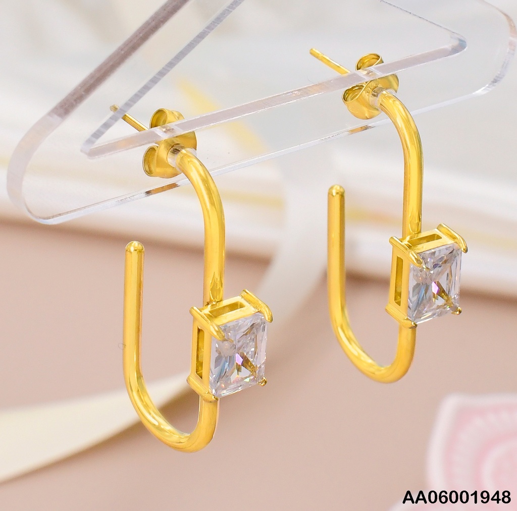 ARETES "J" DORADOS C/ZIRC.RECTANGULAR 078068-YQ