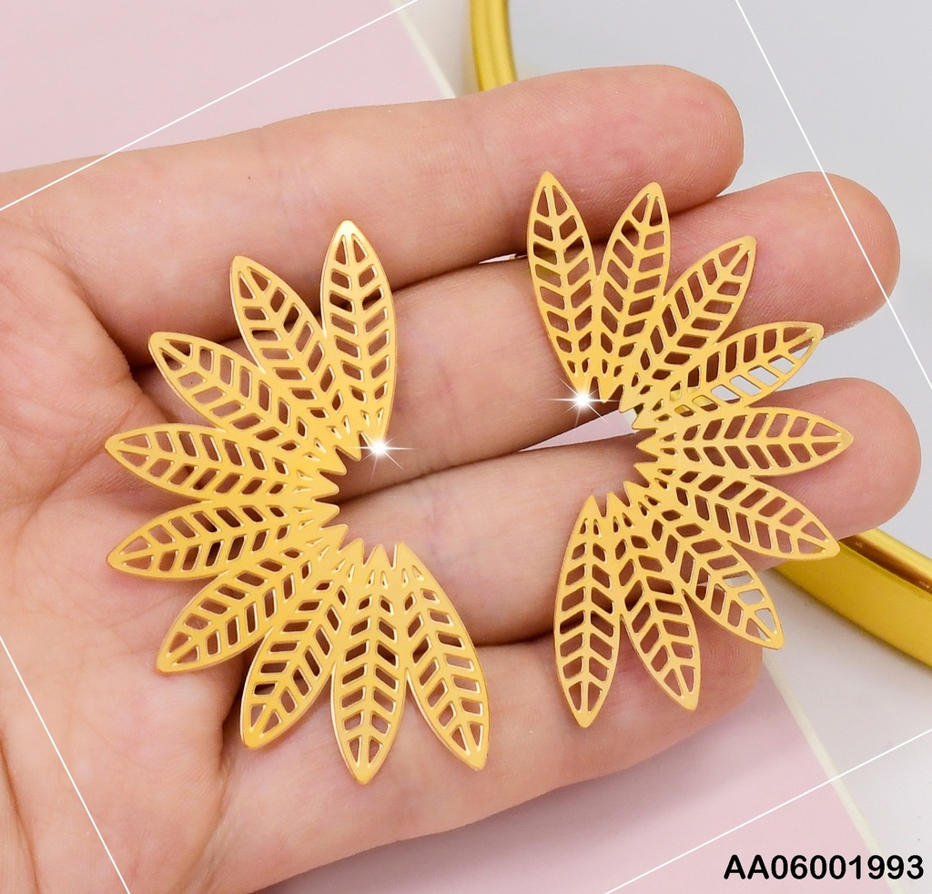 ARETES MEDIA FLOR DE HOJAS