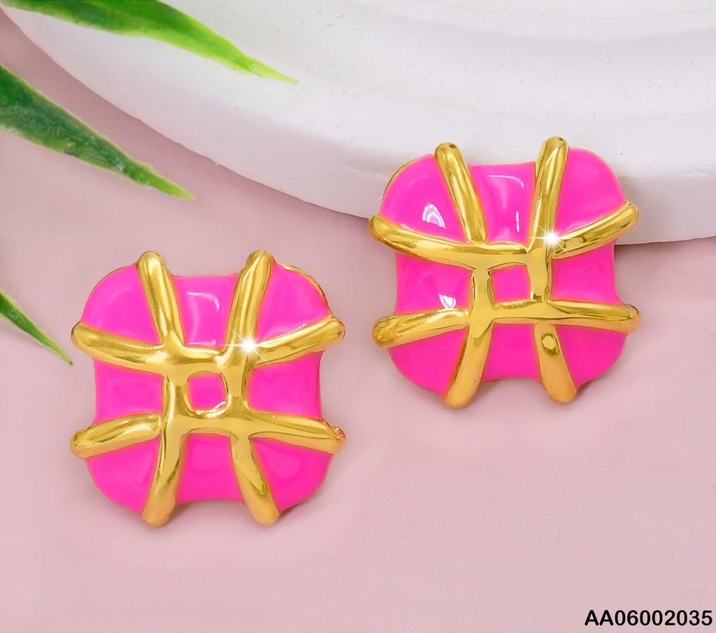 ARETES CUADRO FUCSIA C/# DORADO