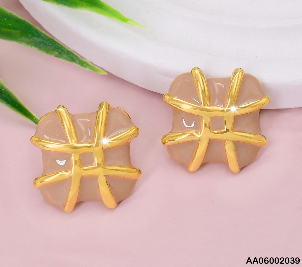 ARETES CUADRO BEIGE C/# DORADO