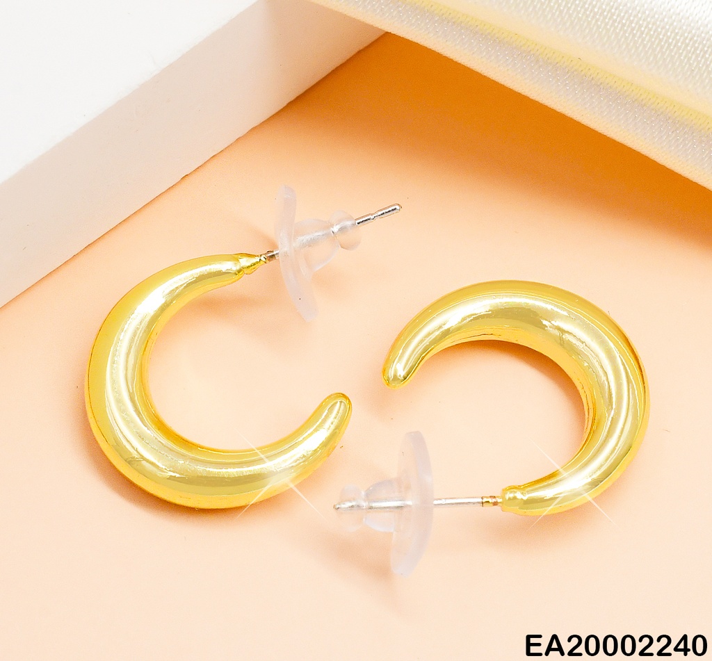 ARETES "C" FINOS DORADOS LISOS