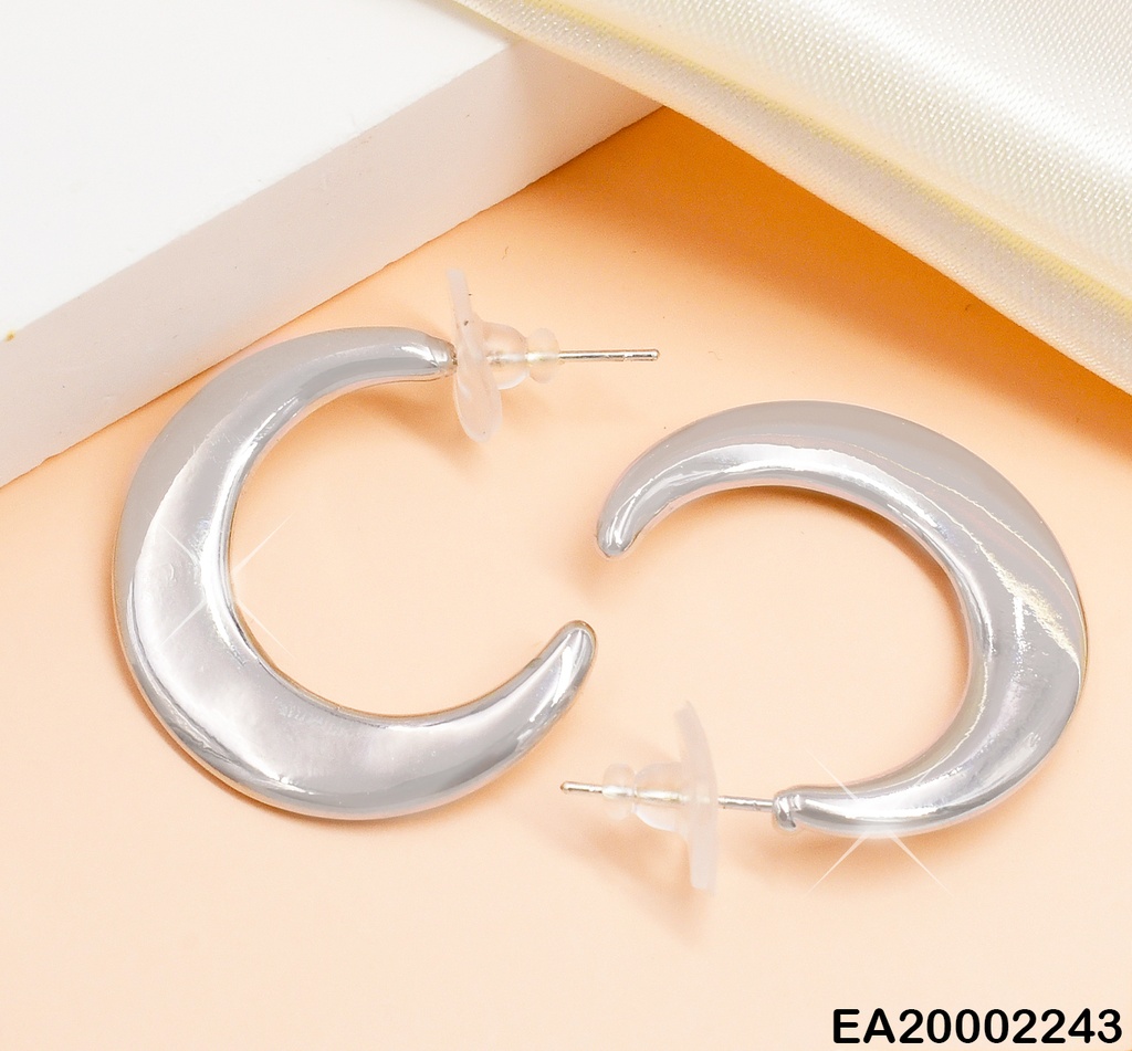 ARETES "C" PLANOS LISOS PLATEADOS