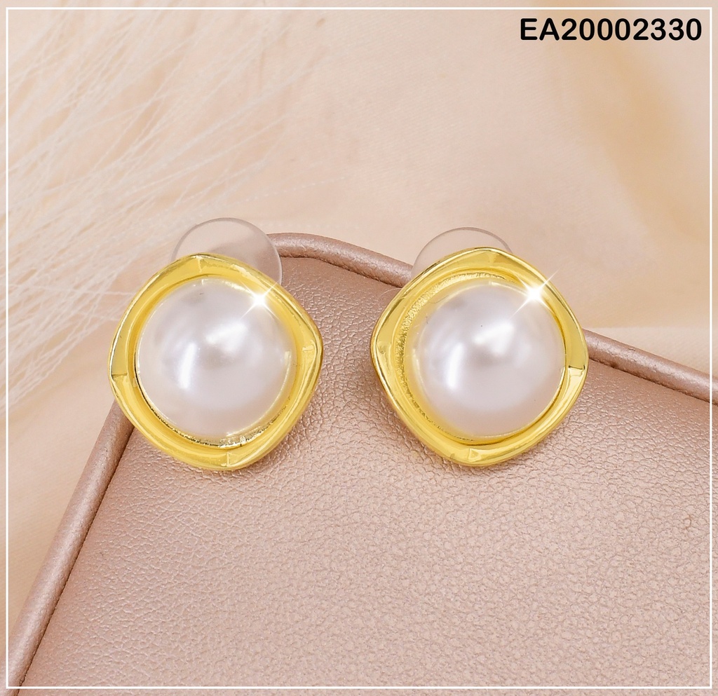 ARETES CUADRO MEDIA PERLA CENTRO