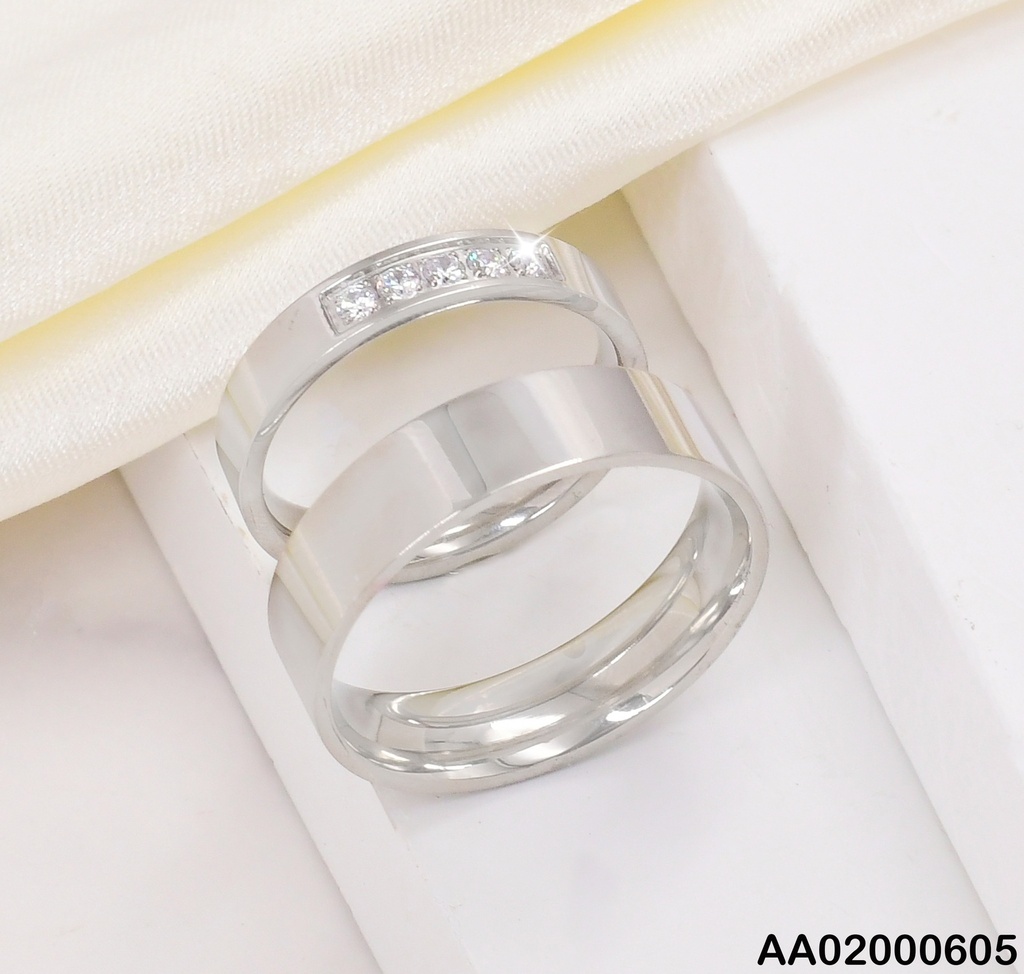 DUO ANILLOS COMPROMISO C/5 ZIRCONIAS-LISO