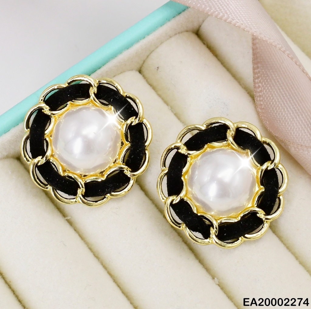 ARETES RD PERLA BORDE NEGRO C/CINTA # EE296-120 (NPE2025)