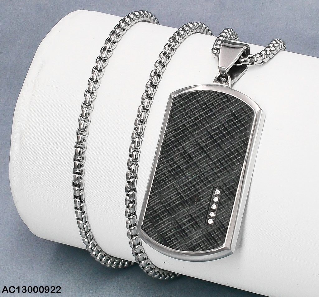 CADENA PLATEADA DIJE PLACA NEGRA CON ZIRC. 081706