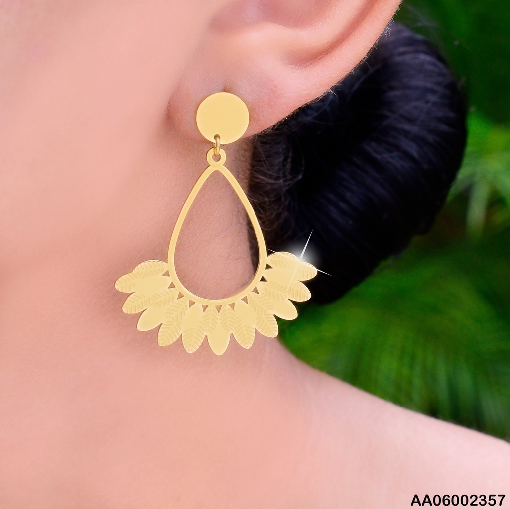 ARETES OVALO INFERIOR C/PLUMAS EA415-131