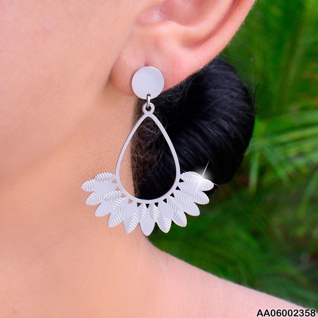 ARETES PLAT. OVALO INFERIOR C/PLUMAS EA416-131