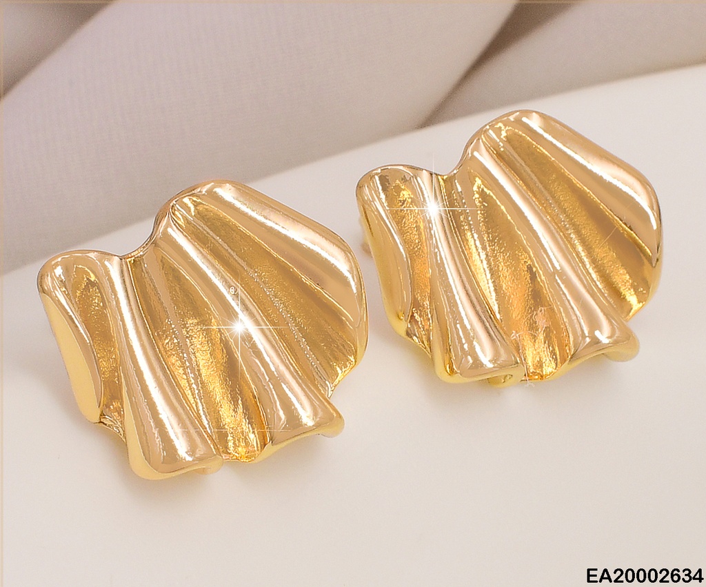 ARETES CUADRO C/PLIEGUES EE699-130 TENDENCIA (NPE2025)