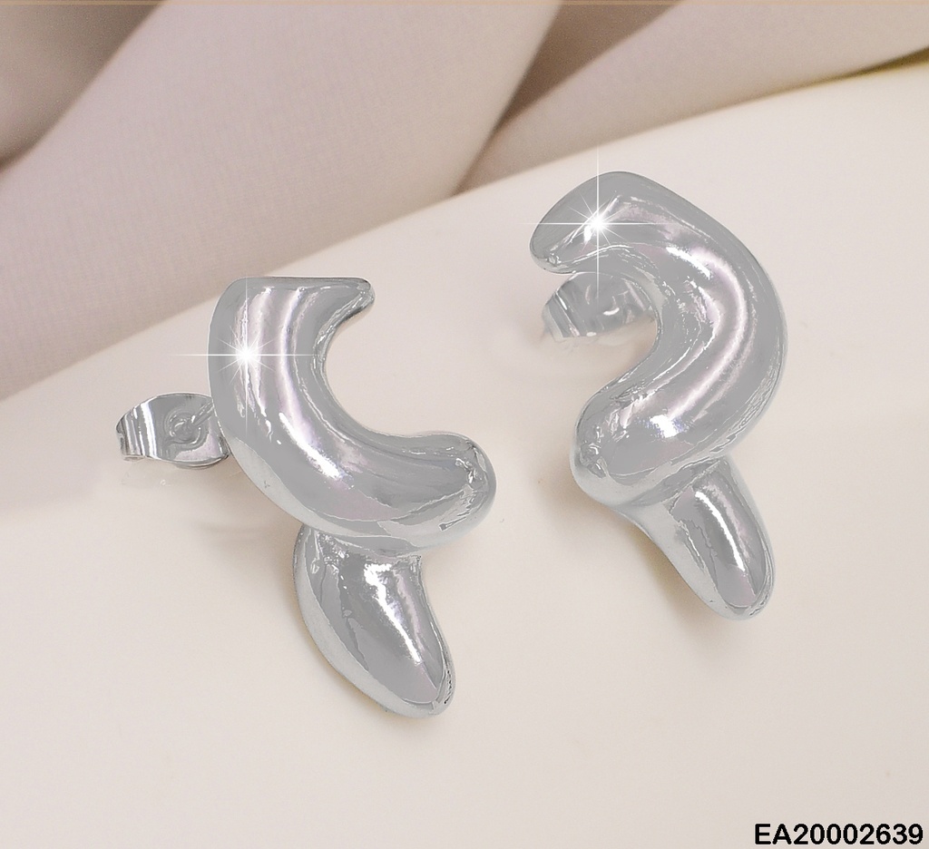 ARETES PLAT. "Ç" INFLADA EE715-130 TENDENCIA (NPE2025)