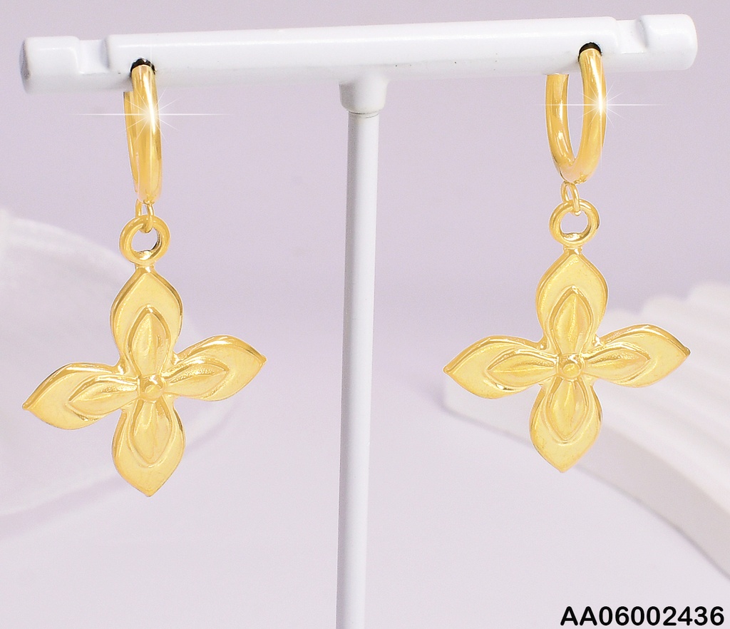 ARETES HUGGIES FLOR 4 PET. EA331-131