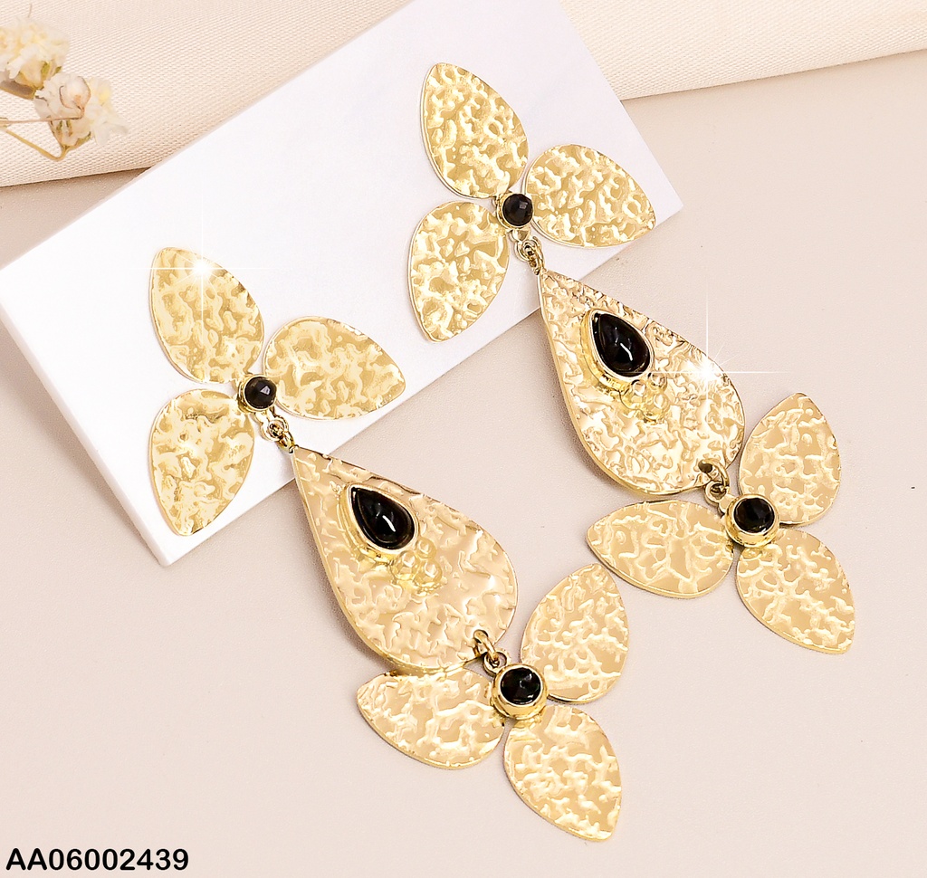 ARETE DOR FLOR 3 PETALOS/ HOJA/FLOR TEXT CORRUGADA EA347-131