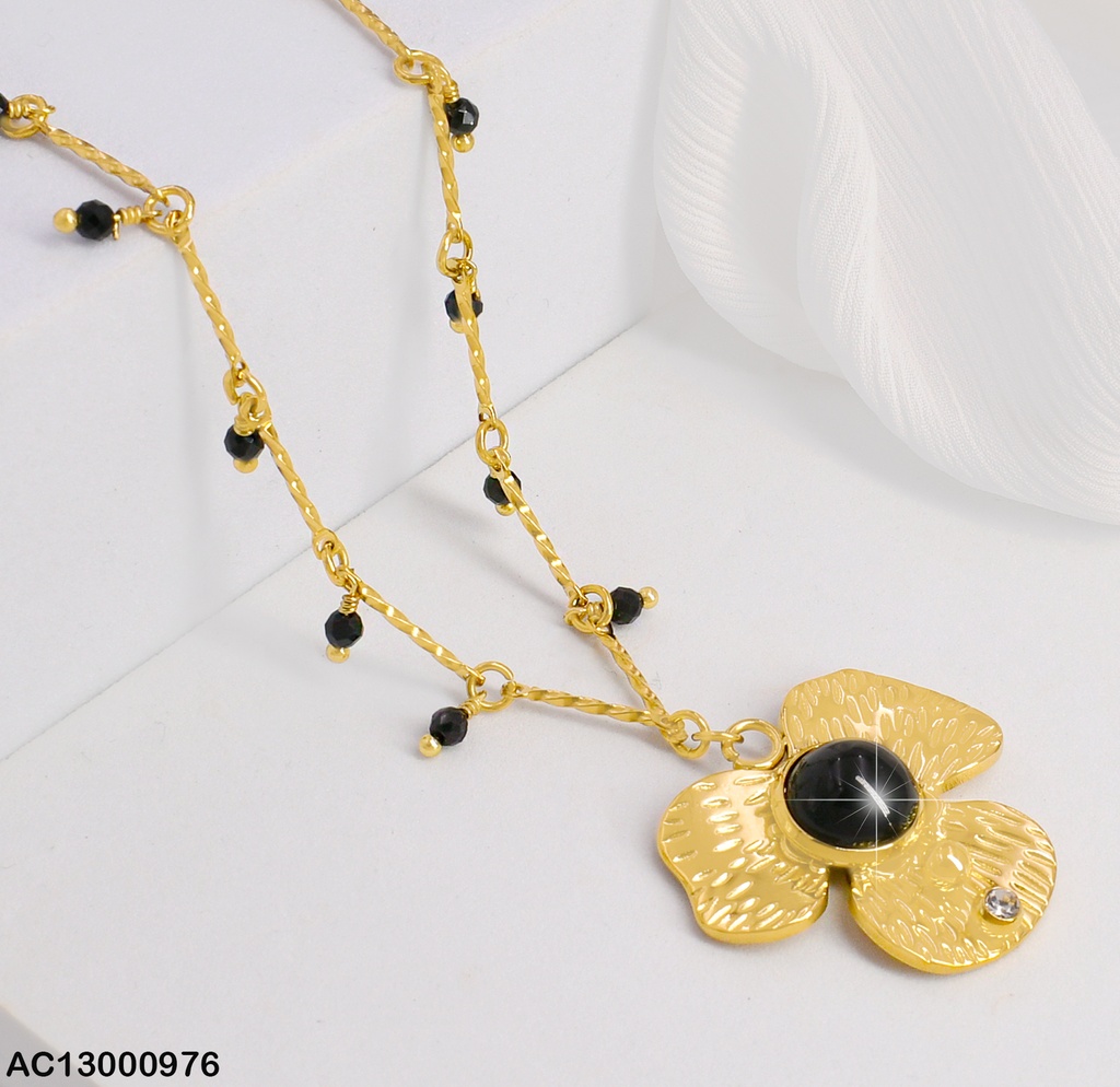 CADENA C/CRISTALES GOLGANTES,DIJE FLOR 3 PET.CA241-131