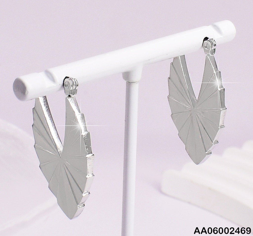 ARETES PLAT. HOJA VERTICAL C/LINEAS EA406-131