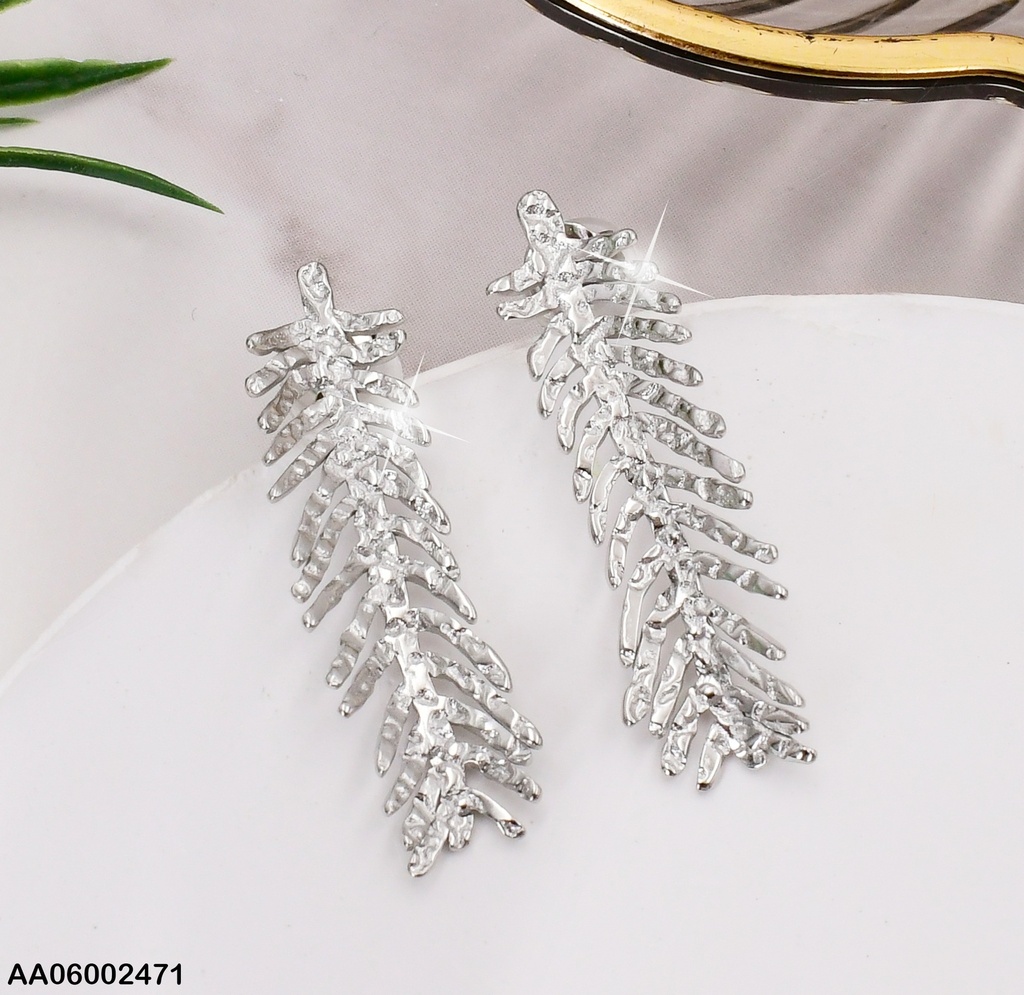 ARETES PLAT. HOJA ALARGADA EA420-131