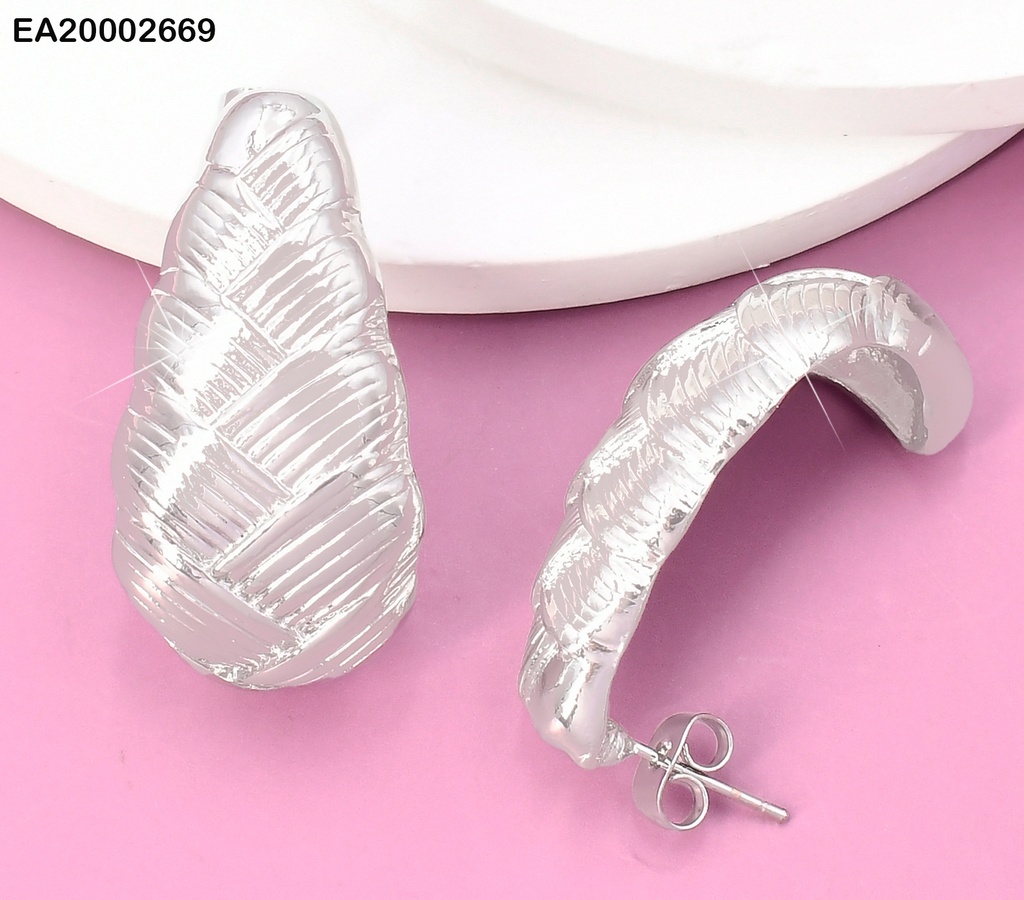 ARETES PLAT. "J"TRENZADAS A RAYAS EE666-130 (NPE2025)