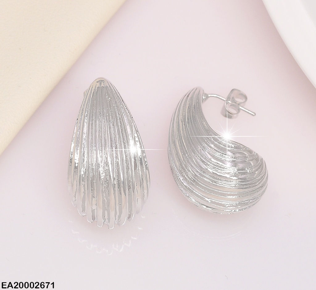 ARETES PLATEADOS "J"ANCHAS A RAYAS EE668-130 (NPE2025)