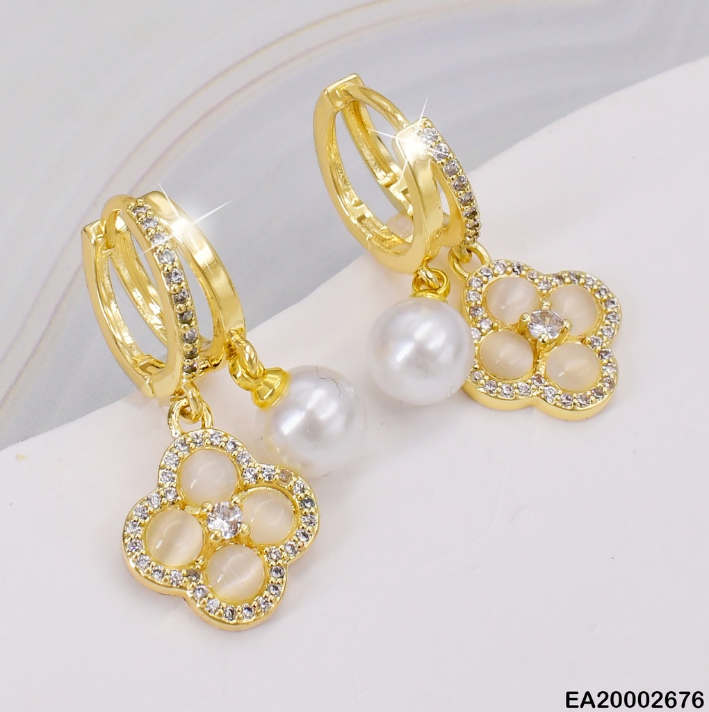 ARETES HUGGIES PERLA/FLOR 4 PET.COLGANTES EE369-9