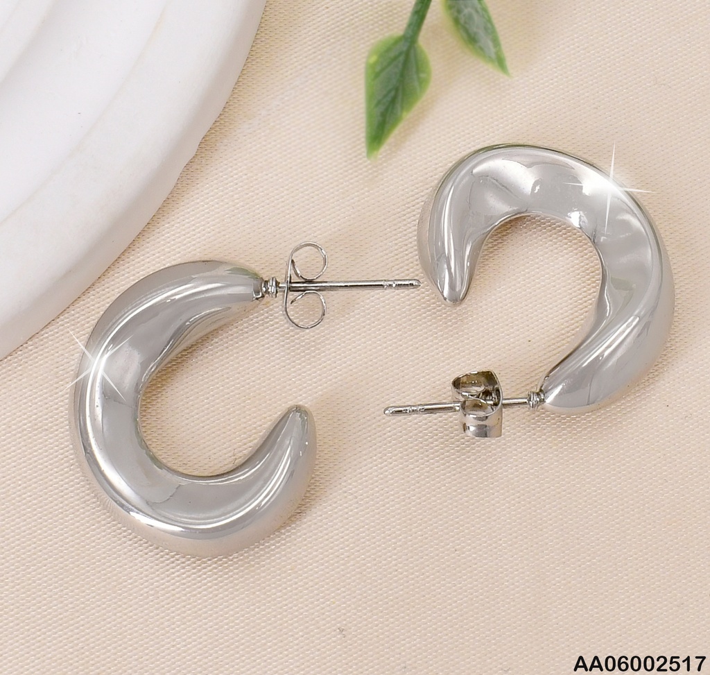ARETES "J" PLAT.(TDC) INFLADA C/LINEA RELIEVE EA630-1