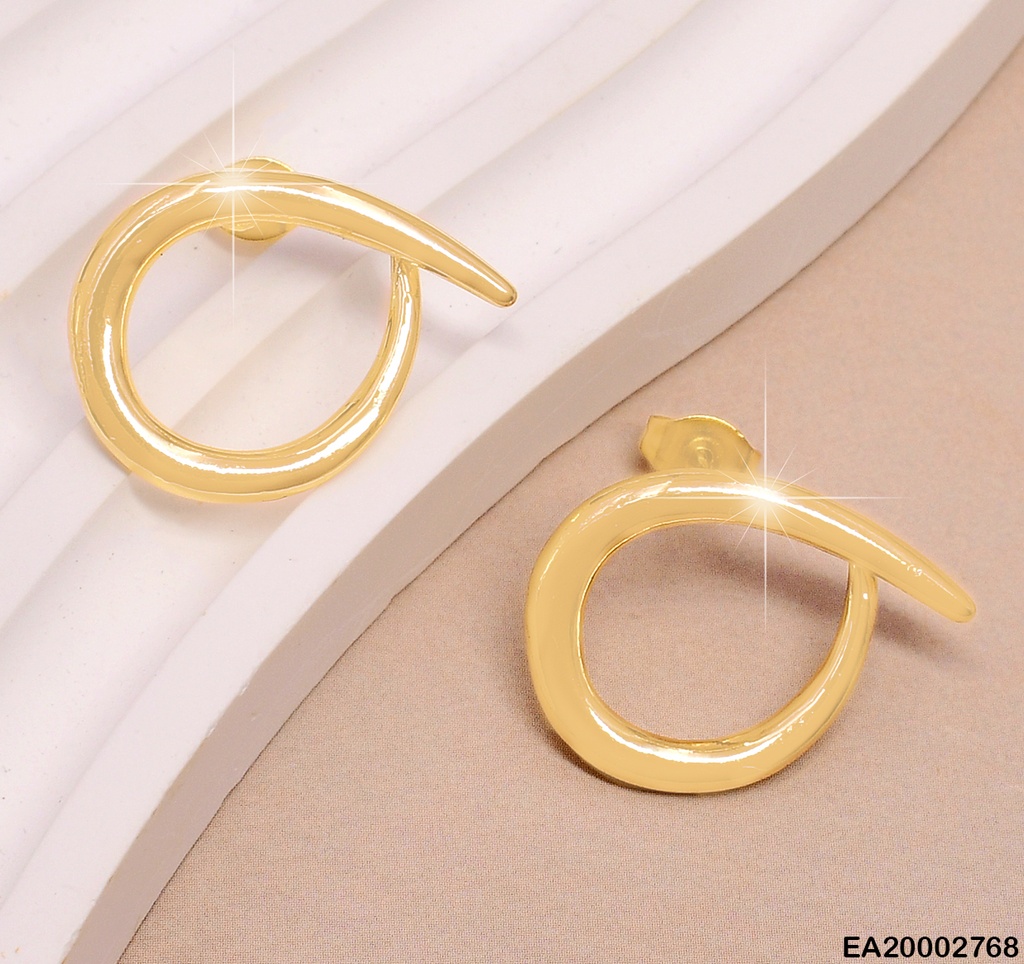 ARETES DOR. EN FORMA DE 6 EE733-9