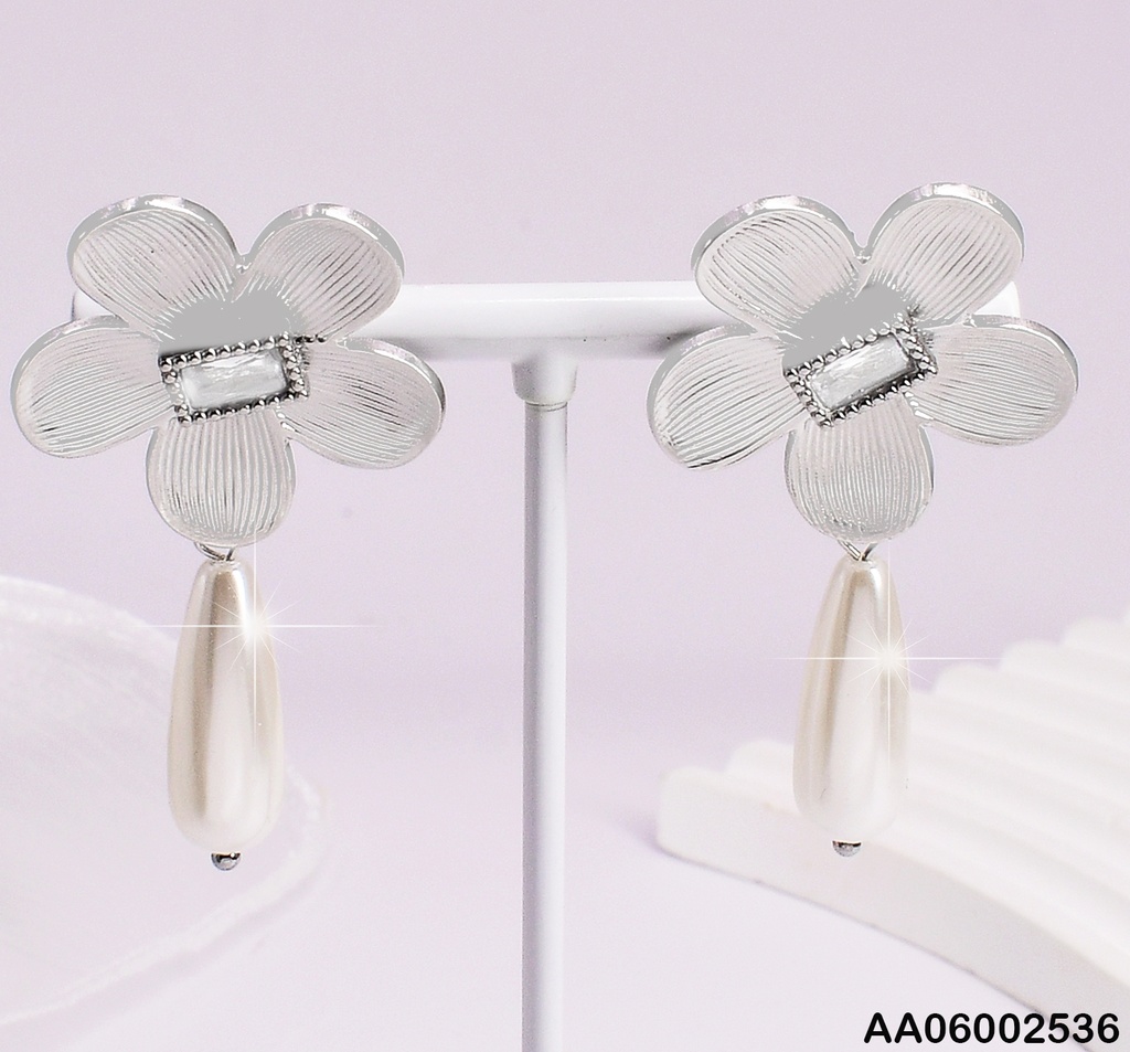 ARETES PLAT. FLOR 5 PET. RAYADOS C/GOTA BLANCA EA340-45