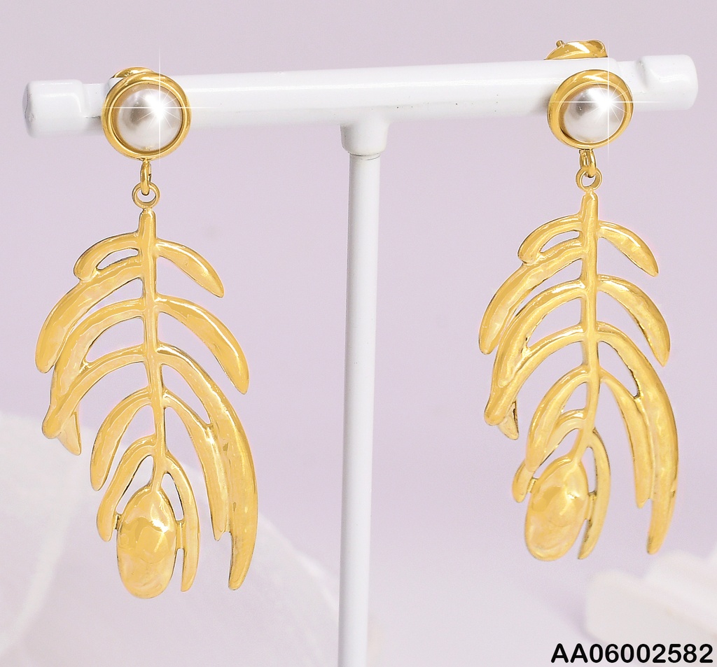 ARETES PALMERAS C/MEDIA PERLA EA526-131