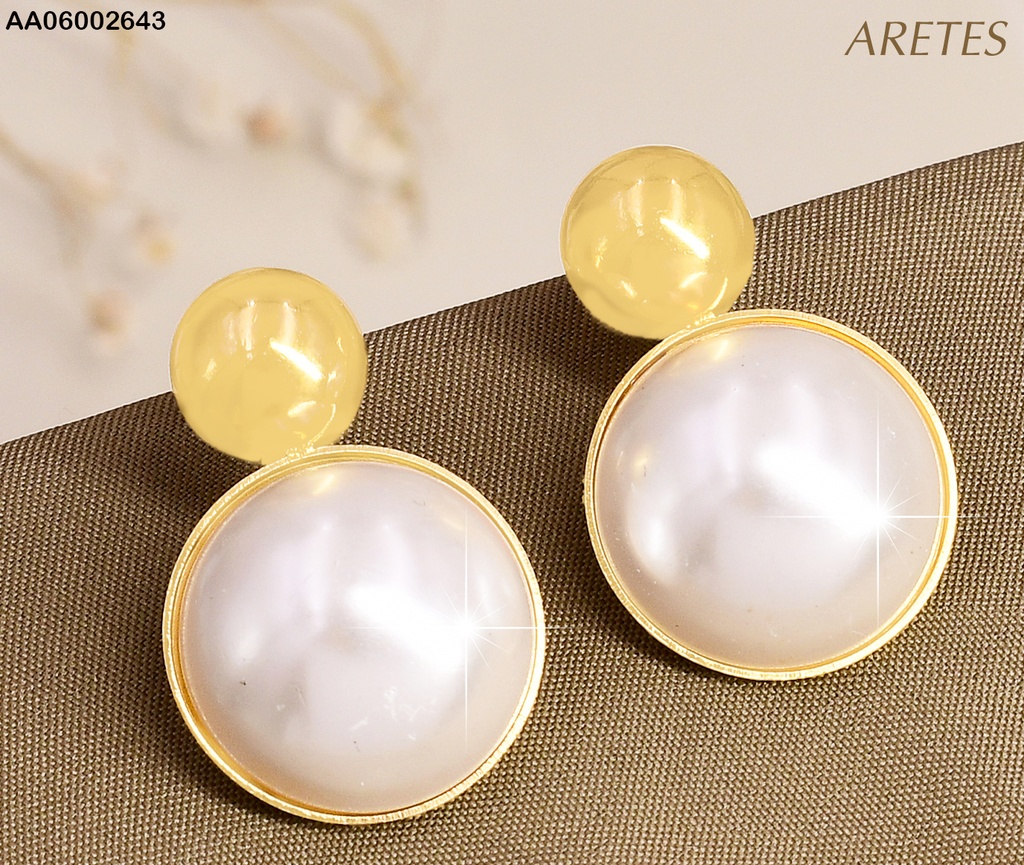 ARETES DOR MEDIA PELOTA/ MEDIA PERLA BLANCA GRANDE 0870
