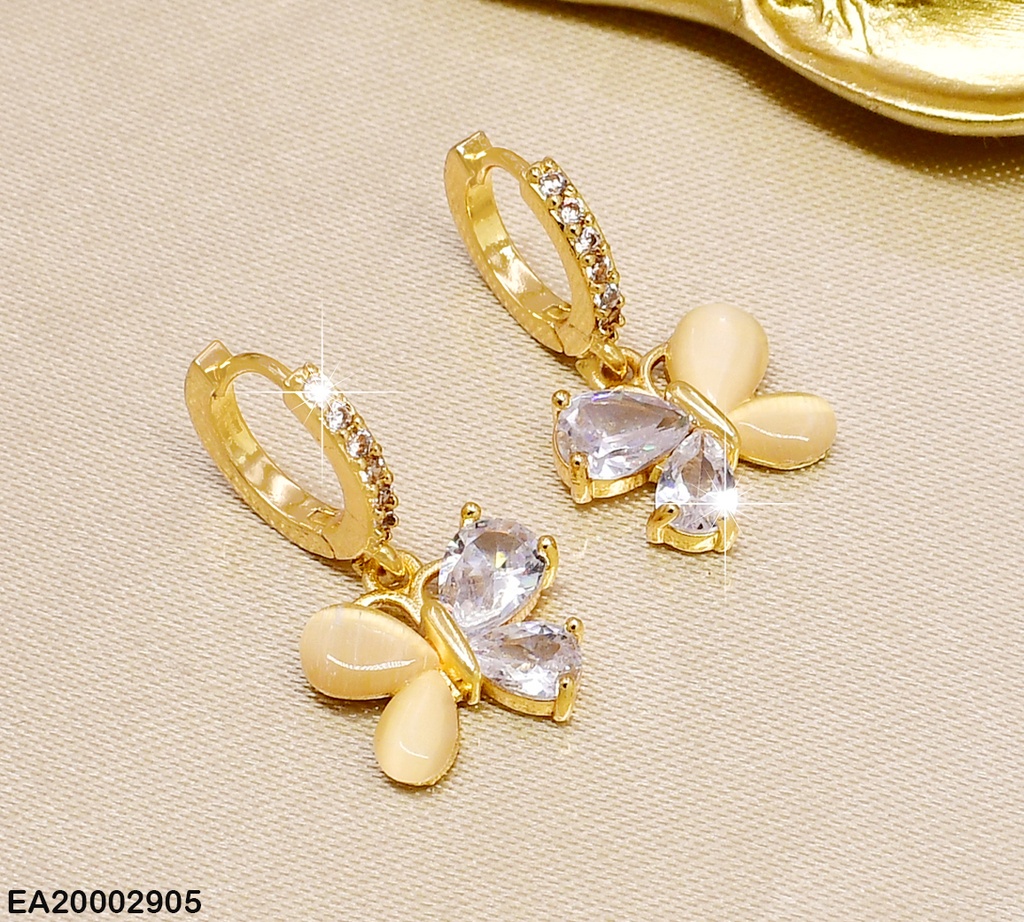 ARETES HUGGIES C/MARIPOSA BEIGE/CRISTAL EE389-10