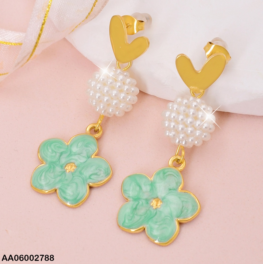 ARETES CORAZON/ ESFERA BLANCA/FLOR 5 PET. ESMALTADA VERDE EA702-45