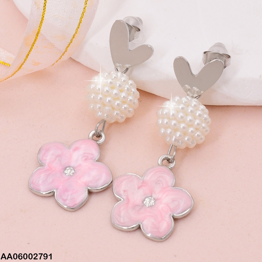 ARETES PLAT. CORAZON/ ESFERA BLANCA/FLOR 5 PET. ESMALTADA ROSA EA705-45