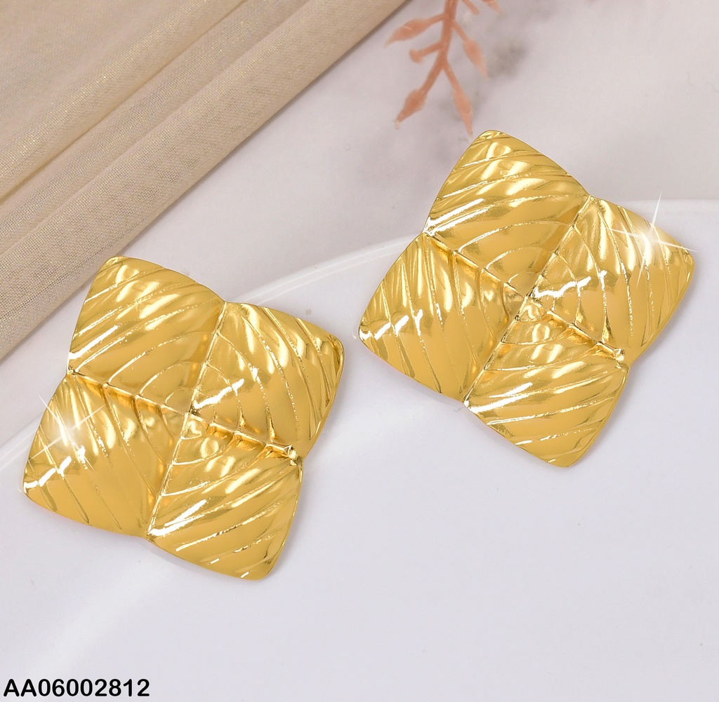 ARETES ROMBO FORMADO 4 ROMBOS C/LINEAS EA867-277