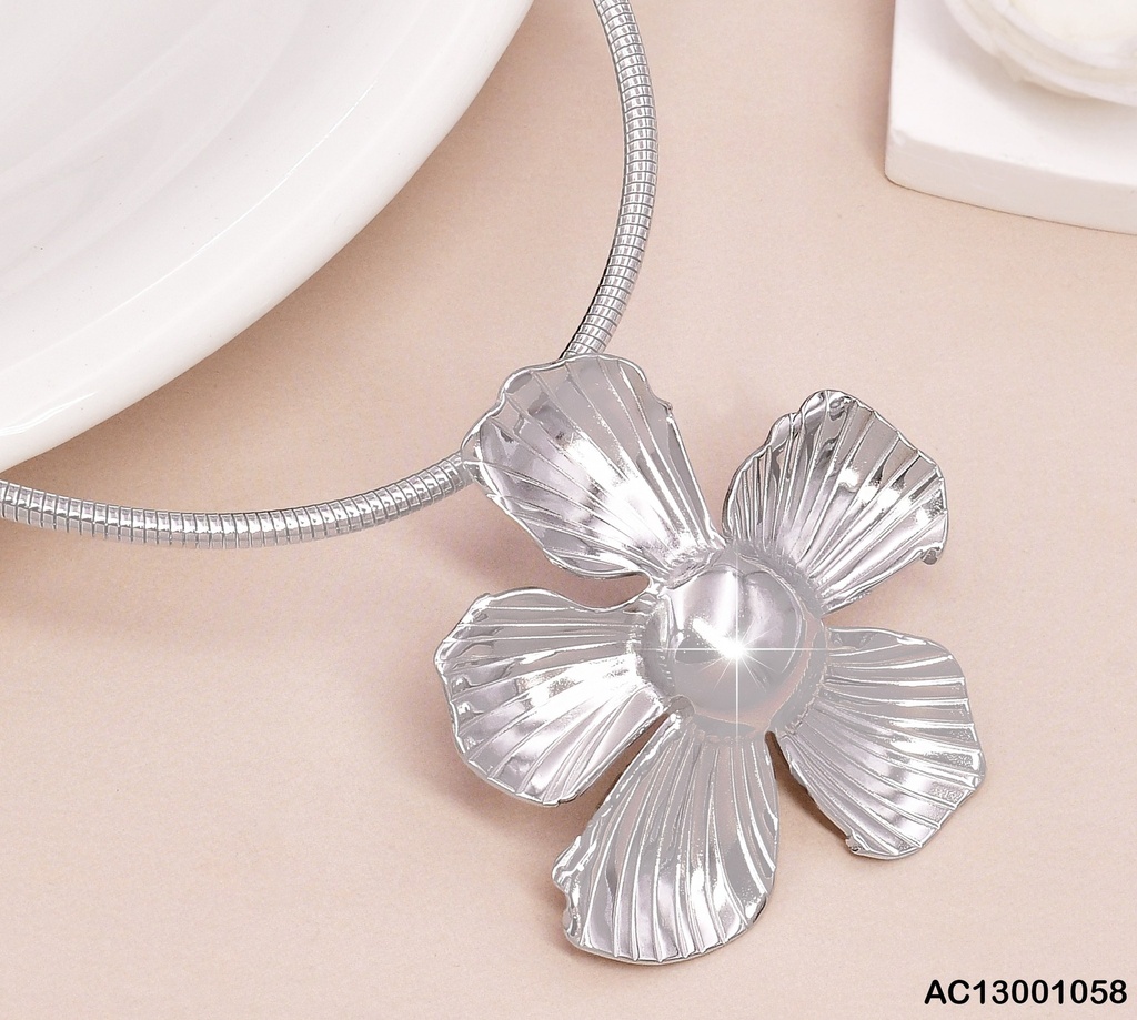 CADENA PLAT.COLA RATON DIJE FLOR GR PETALOS RAYADOS CA361-45