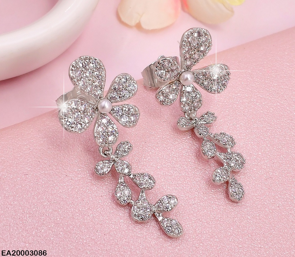 ARETES PLAT.FLOR ZIRCONIAS ALARGADA CENTRO PERLA EE944-3