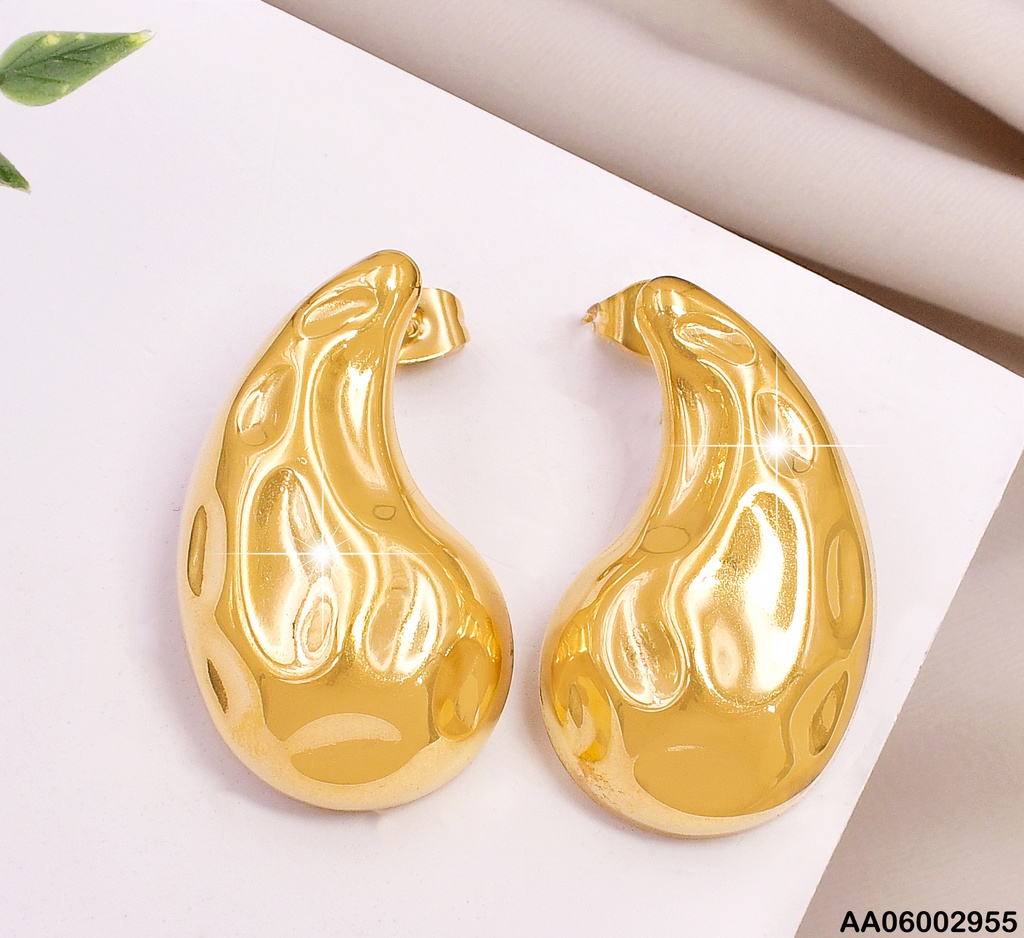ARETES GOTA CONCAVA C/ABOLLADURAS KE113302