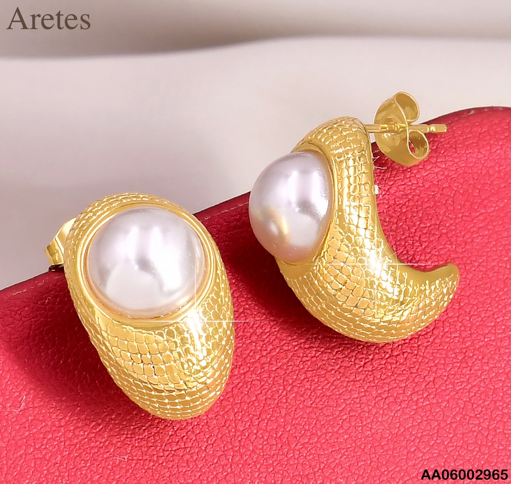 ARETES "J" PUNTEADOS C/PERLA CENTRO KE114327