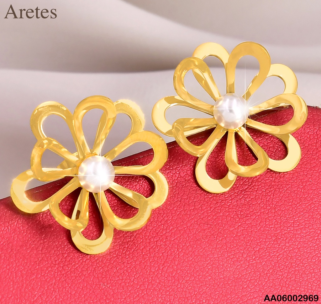 ARETES FLOR CROQUI PETALOS CENTRO PERLA KE115109