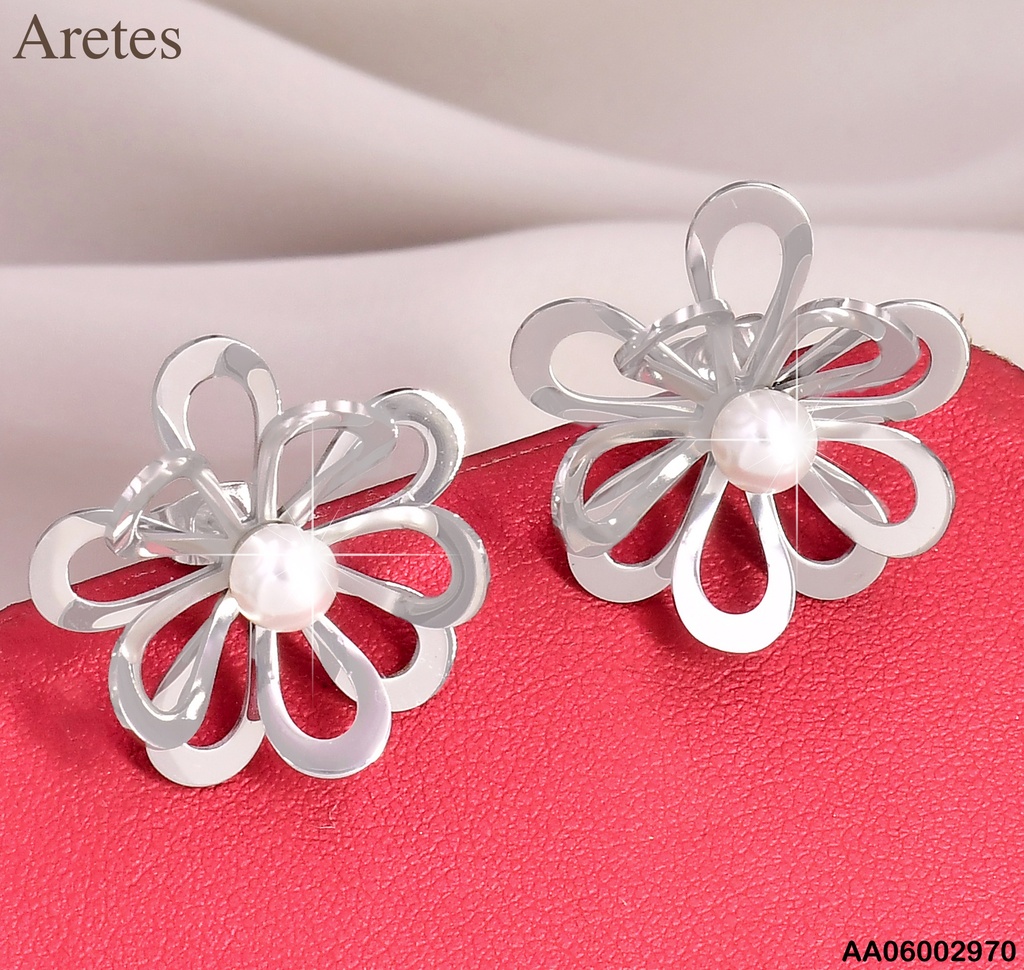 ARETES PLAT. FLOR CROQUI PETALOS CENTRO PERLA KE115109