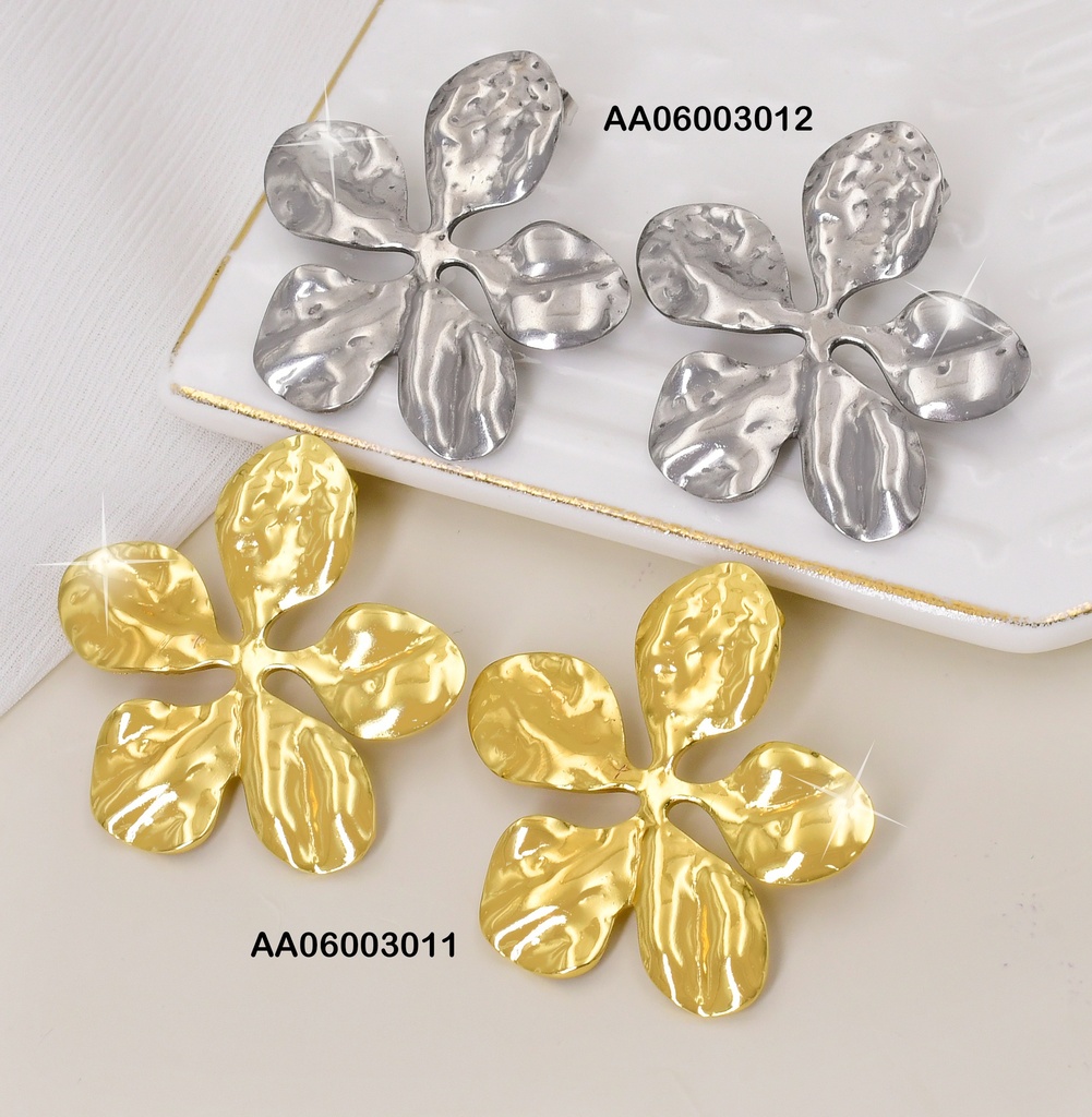 ARETES PLAT FLOR 5 PETALOS LISOS KE115111-SP