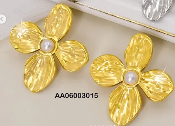 ARETES DOR FLOR 4 PETALOS RAYAS/PERLA CENTRO KE115110-SP